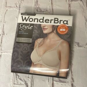 Wonderbra Beige Smooth Cup Bra